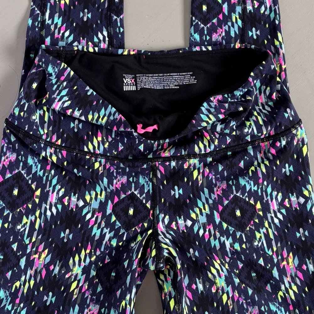 VICTORIA’S SECRET VSX Bold Neon Aztec Geometrical Print Sporty Knockout Leggings - Picture 1 of 8